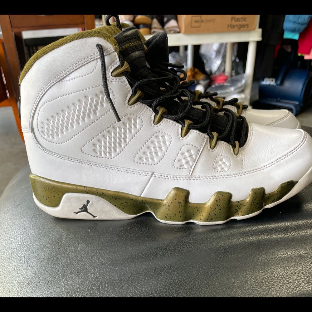 Air Jordan 9 Retro “Military Green”
